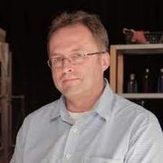 جوليان توماس، Julian Thomas